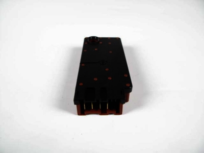 Замок люка (двери) для стиральной машины Whirlpool DS88/T5 57651 481927138144